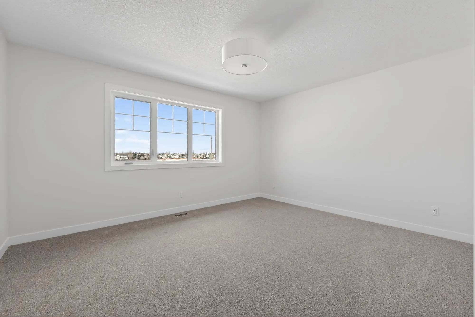 Bedroom, bay window