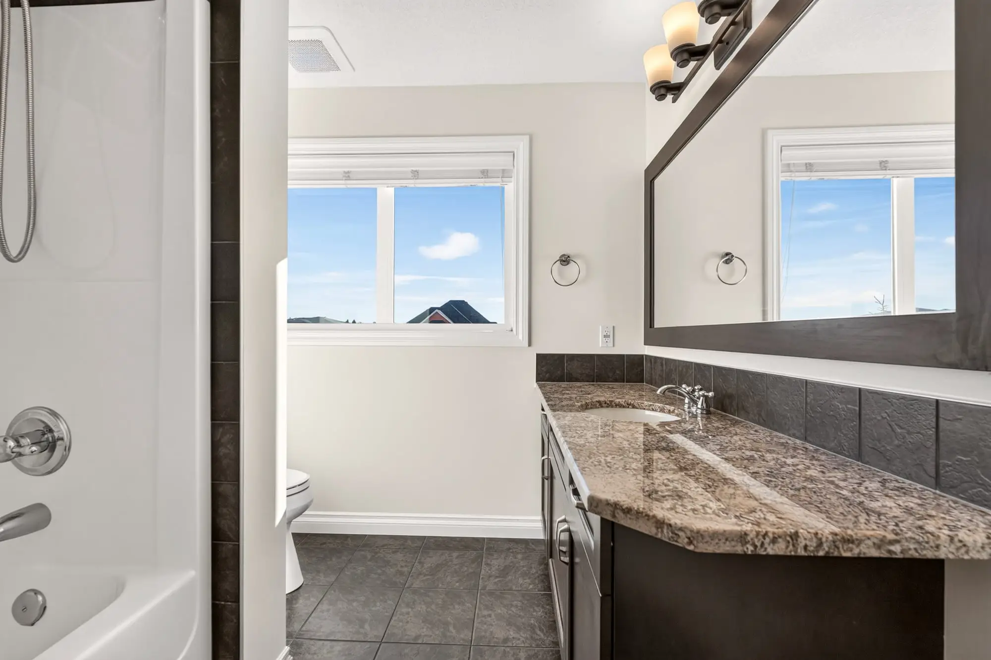 Upstairs 4-piece bath