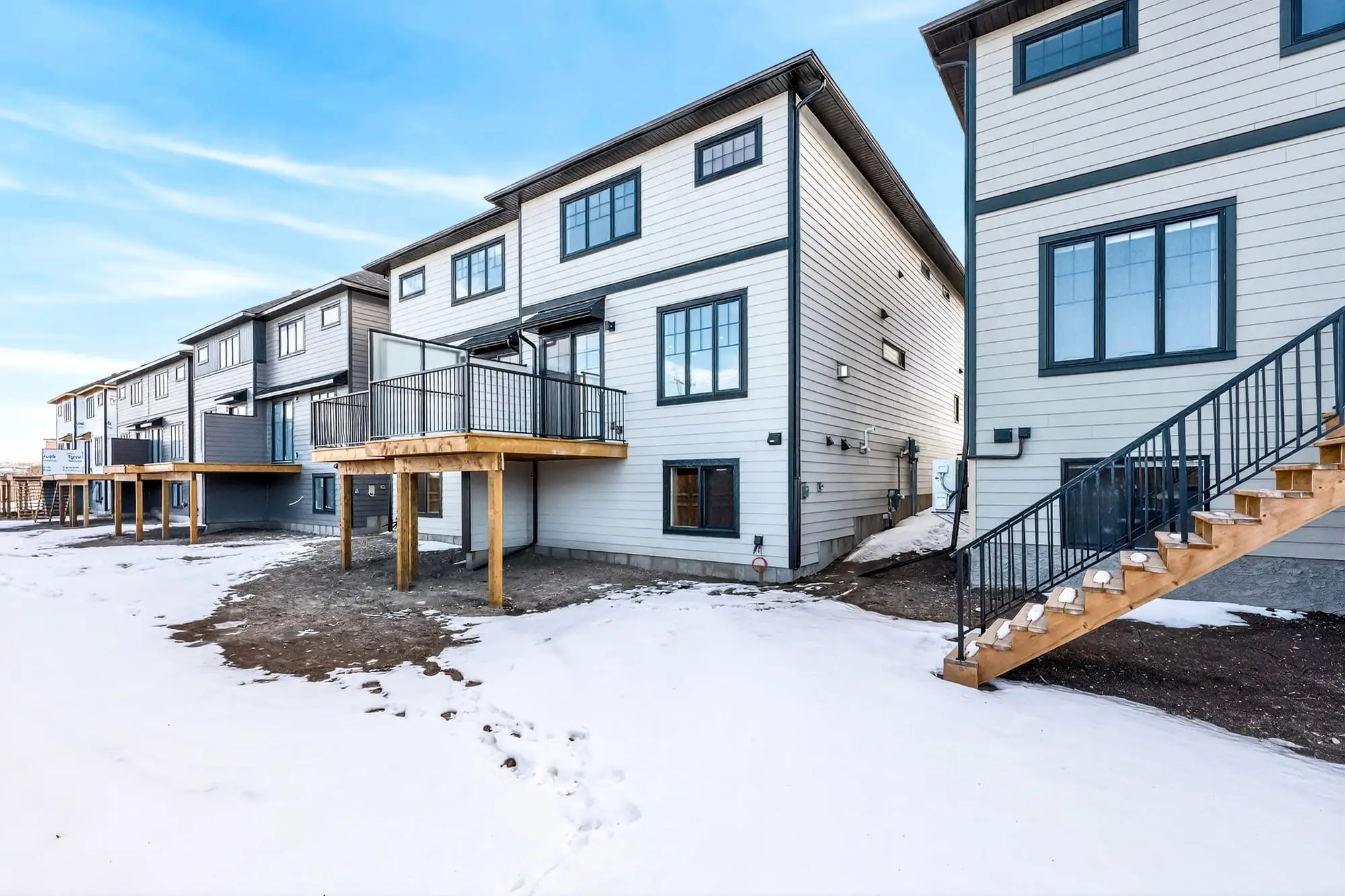 Rear exterior, deck