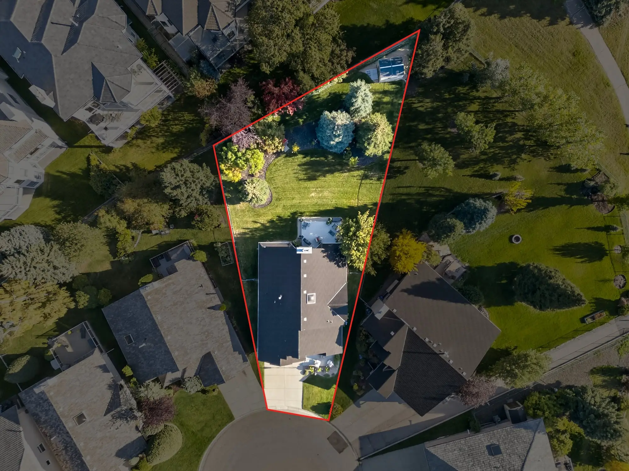 Aerial view with the lot outlined